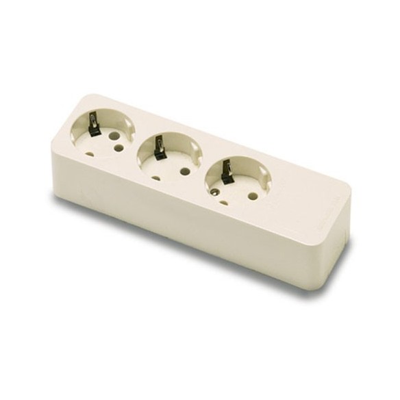 BASE MULTIPLE 3 TOMAS TT 16 A 250 V SIN CABLE BLANCO