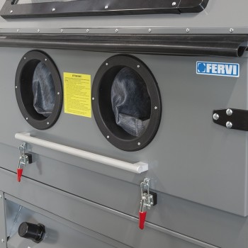 MAQUINA DE CHORRO DE ARENA A PRESION 0615 FERVI 2