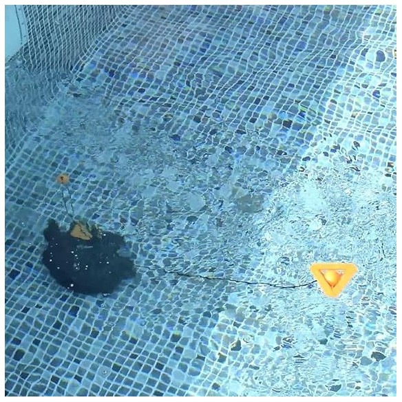 ROBOT LIMPIAFONDOS A BATERIA CYCLONE 100 - 7,4v - 2ah PARA 20m2