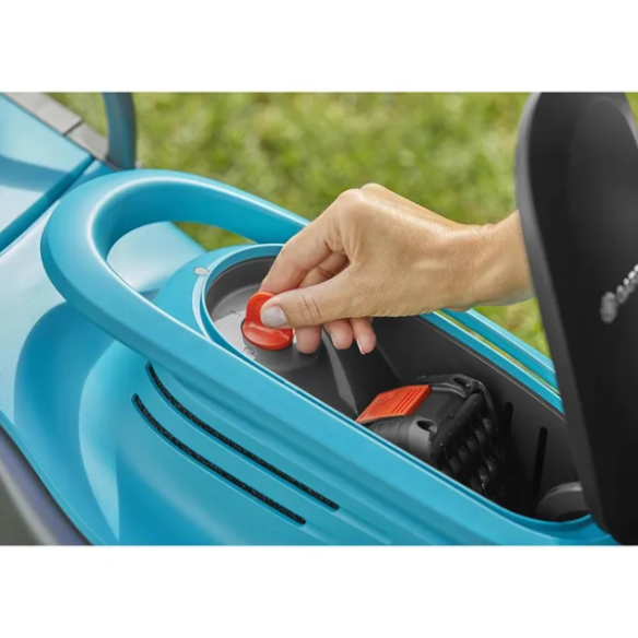 CORTACESPED A BATERIA POWERMAX 32/18V 4Ah ANCHO DE CORTE 32cm + RECORTABORDES GARDENA