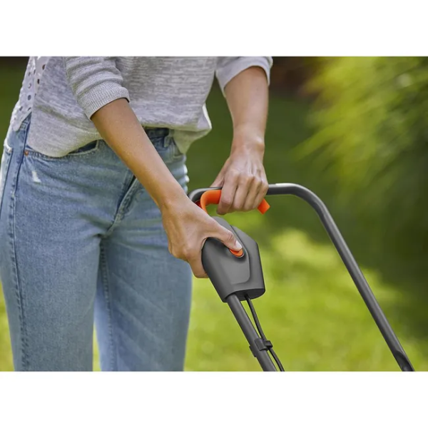 CORTACESPED A BATERIA POWERMAX 32/18V 4Ah ANCHO DE CORTE 32cm + RECORTABORDES GARDENA