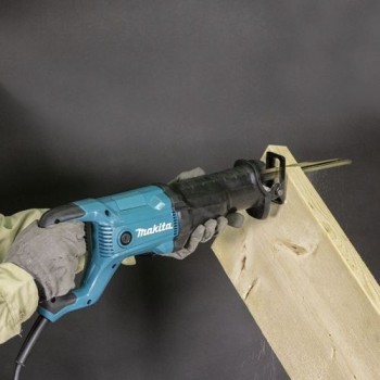 JR3051TK Sierra de sable 1.200W 30 mm 2