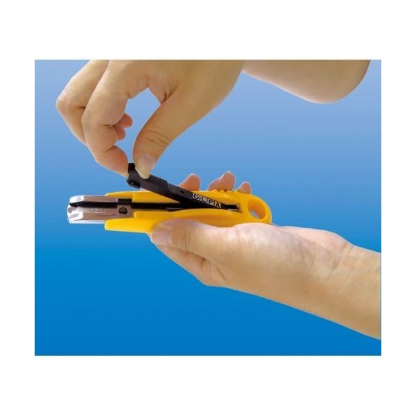 Cúter de seguridad con retracción de cuchilla semi automática SK-4