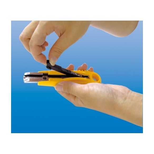 Cúter de seguridad con retracción de cuchilla semi automática SK-4