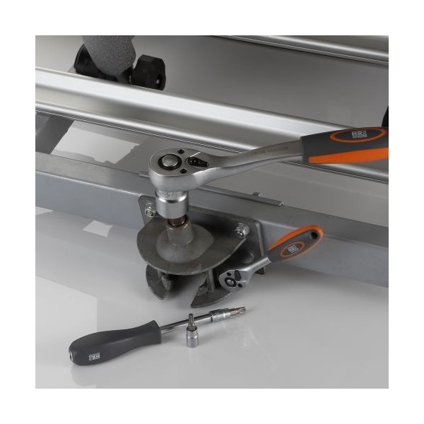 JUEGO DE LLAVES Y ACCESORIOS 110 PZAS DE 1/2" - 1/4" HR