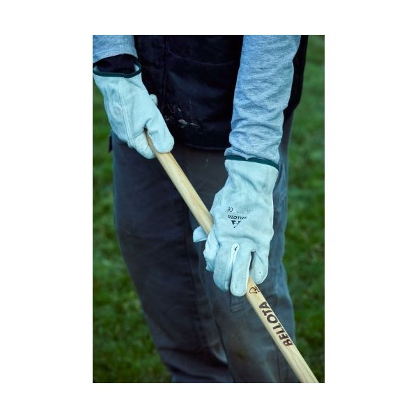 Escoba púas planas para limpieza de césped con mango madera FSC  / 3041CM