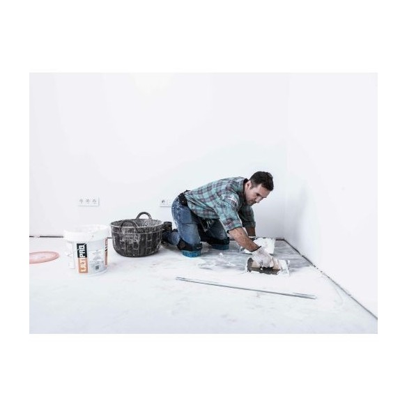 Llana recta con mango de madera para trabajos de acabado / 5861