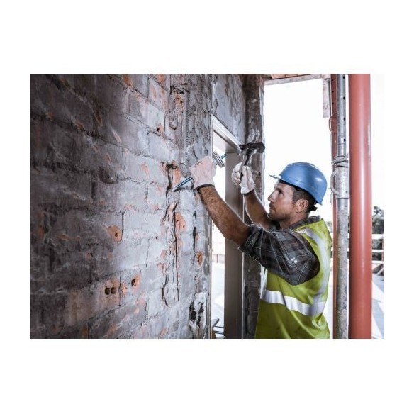 Cortafrío de acero Cr.V. con protector para apertura de rozas / 8251CP