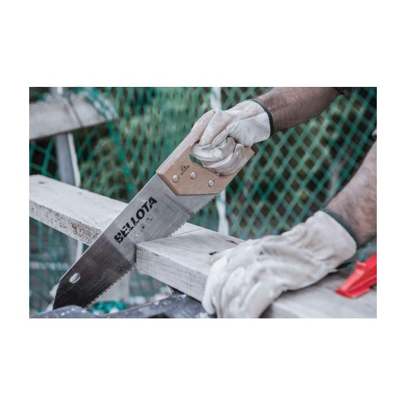Serrucho carpintero con mango madera PEFC / 4551